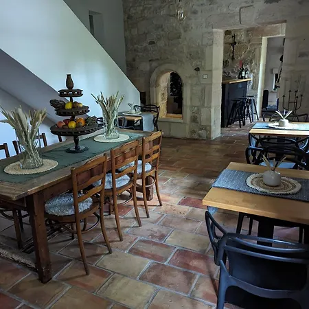Mas Armelin Bed & Breakfast Tarascona
